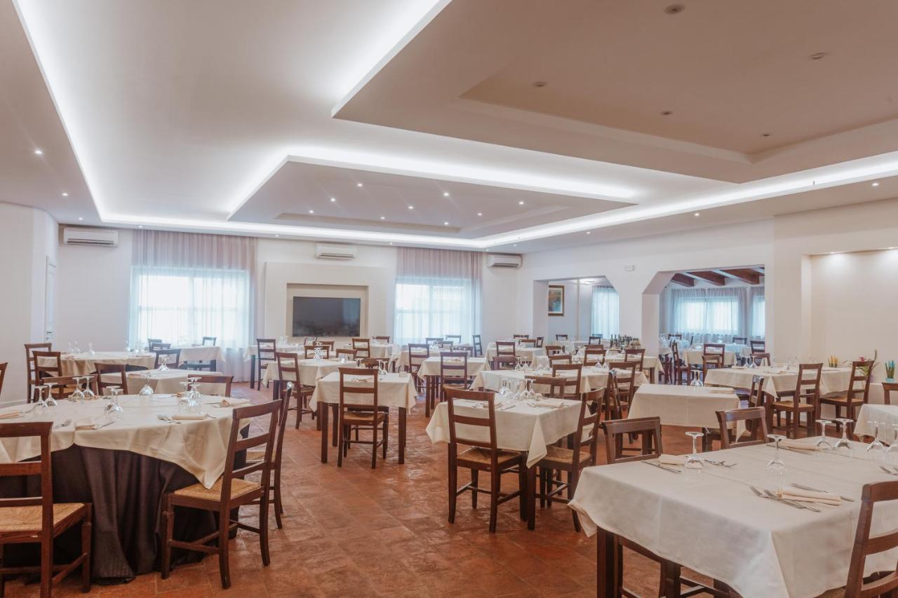 Fior Di Sardegna Hotel 4*