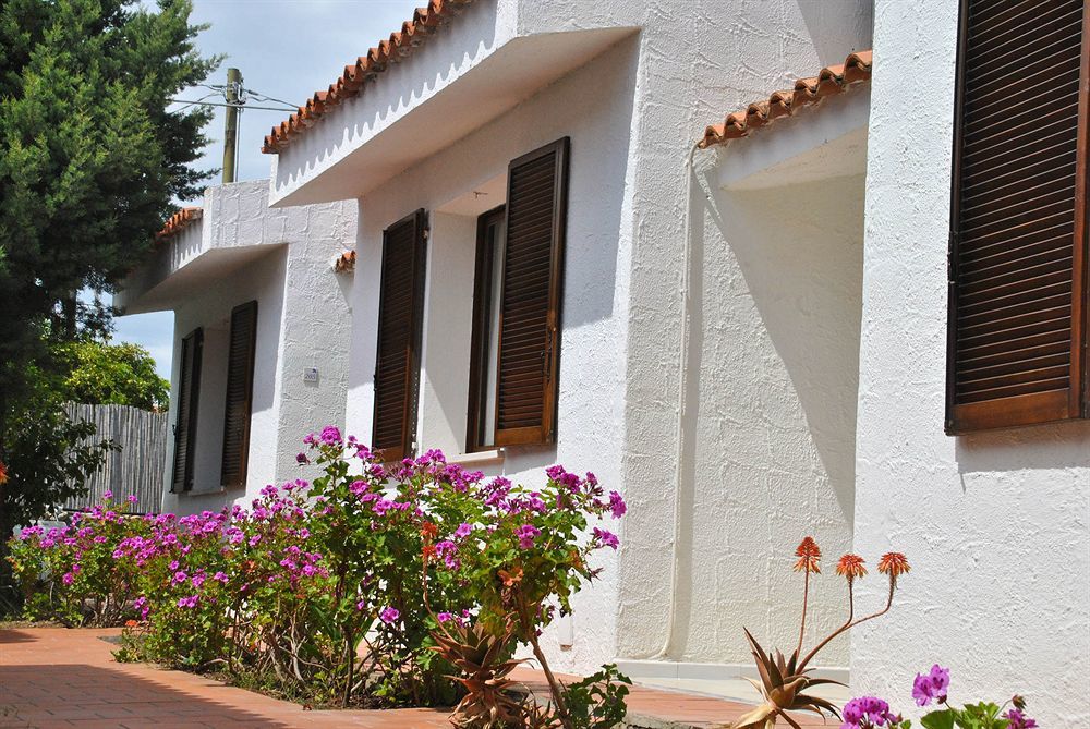 Fior Di Sardegna Hotel 4*