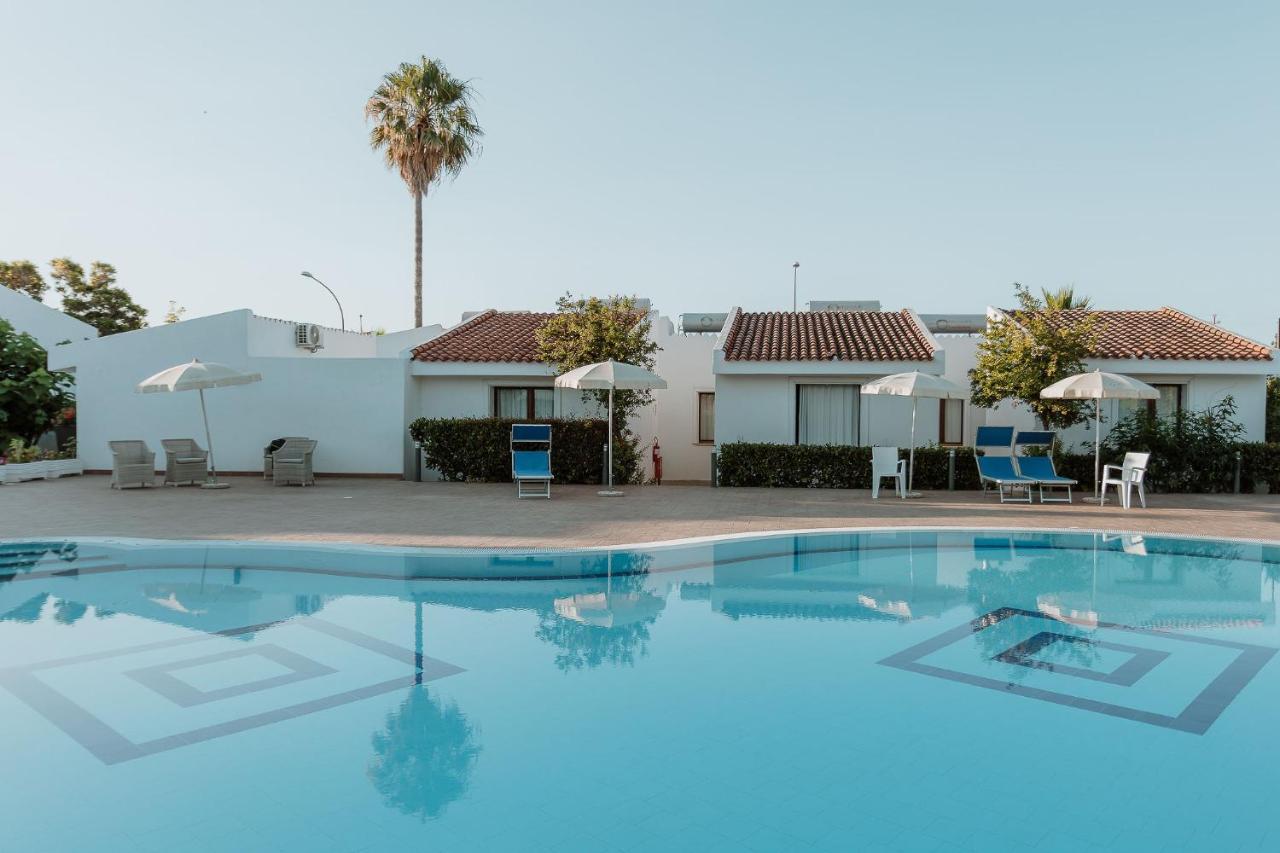Hotel Fior Di Sardegna 4*